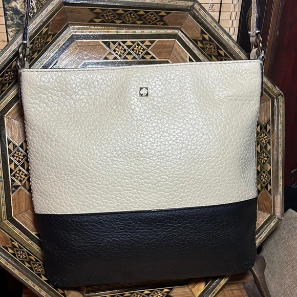 kate spade Leather Shoulder Crossbody Bag Two Tone Cream Black 10”Lx9.5”Hx2”W - Picture 3 of 17